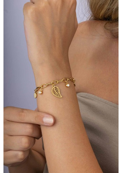 Yaprak Kalp Figürlü Altın Kaplama Çelik Kadın Bileklik modelleri