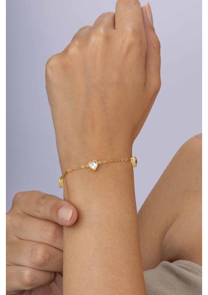 Beyaz Taşlı Kalp Geçişli Altın Kaplama Çelik Kadın Bileklik modelleri