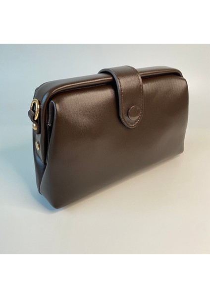 Kahve Çekmeli Kadın Çantası 2 Askılı 22x13 cm