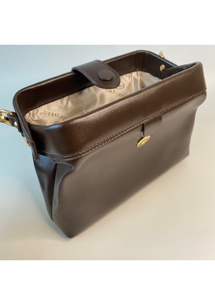 Kahve Çekmeli Kadın Çantası 2 Askılı 22x13 cm modelleri