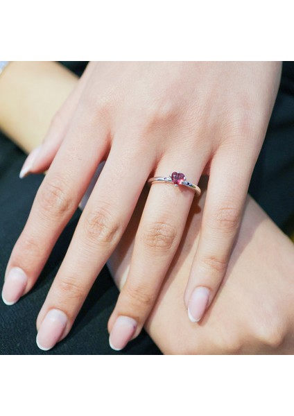 925 Ayar Gümüş Kırmızı Taşlı Kalp Sen ve Ben Yüzük Işıklı Kutuda