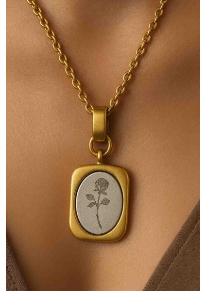 Altın Kaplama Gül Motifli Çelik Kolye 🌹✨