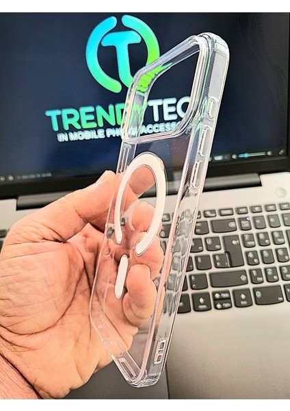 iPhone 17 Pro Yüksek Kalite Magsafe Şarj Destekli Darbe Emici Özellikli Orta Sertlikte Şeffaf Kılıf modelleri