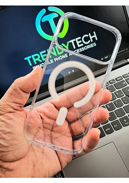 iPhone 17 Pro Max Yüksek Kalite Magsafe Destekli Darbe Emici Özellikli Orta Sertlikte Şeffaf Kılıf