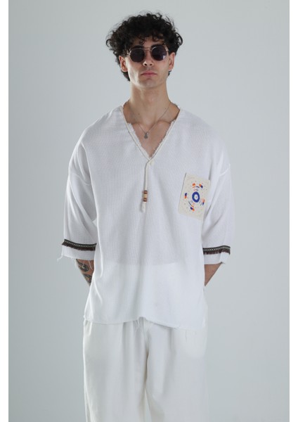 Kolyeli Tasarım Beyaz Fakir Kol T-Shirt