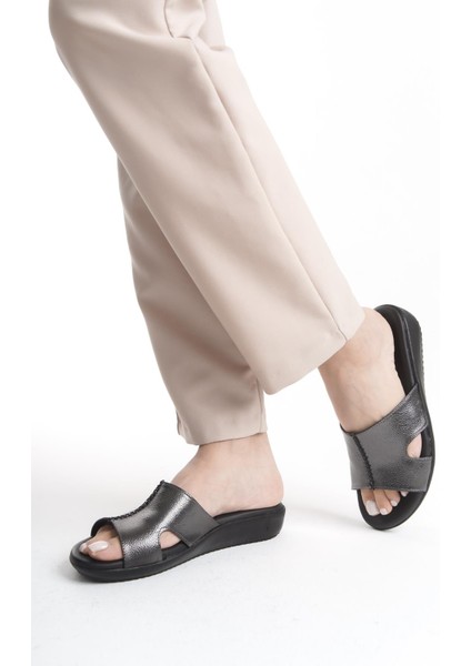 Ortopedik Deri Taban Topuk Dikeni Destekli Günlük Platin Terlik fırsatları