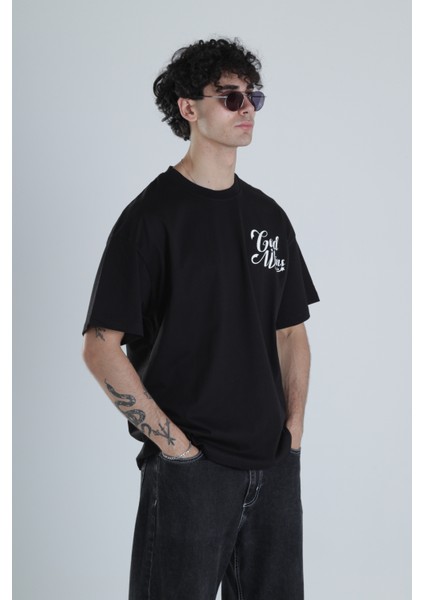 God Wins Siyah Oversize Tasarım T-Shirt fiyatları