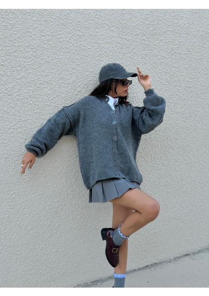 Kadın Antrasit Oversize Triko Hırka Pis Dikişli 7000 indirimleri