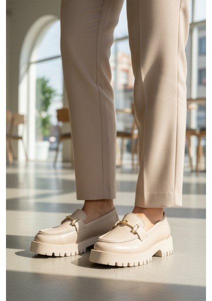 Bej Cilt Kalın Taban Kadın Casual Ayakkabı 547825 Z modelleri