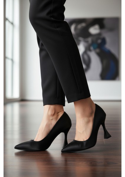 Siyah Ince Uzun Kadın Topuklu Abiye Ayakkabı 665127 Z modelleri