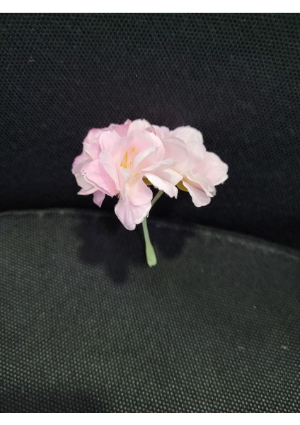 Pembe Yapay Kiraz Çiçeği Demeti – Dekoratif, Gerçekçi Görünümlü, Kaliteli Polyester Malzemeli