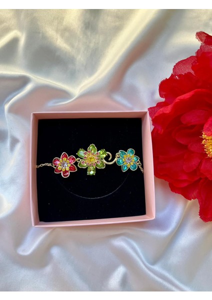 Renkli Çiçekli Lydlla Model Zirkon Taşlı Zarif Altın Renk Bileklik Sevgiliye Kız Arkadaşa Hediye fiyatları