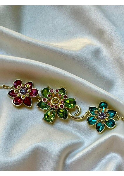 Renkli Çiçekli Lydlla Model Zirkon Taşlı Zarif Altın Renk Bileklik Sevgiliye Kız Arkadaşa Hediye modelleri