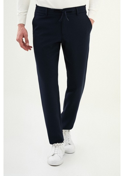 Düz Super Slim Fit Beli Lastikli Ipli Erkek Pantolon