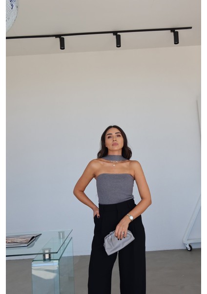 Boyundan Askılı Triko Bluz