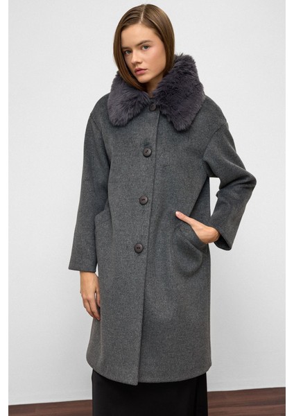 Çıkabilir Kürklü Düşük Kol Büyük Beden Kaban Koyu Gri 3089 modelleri