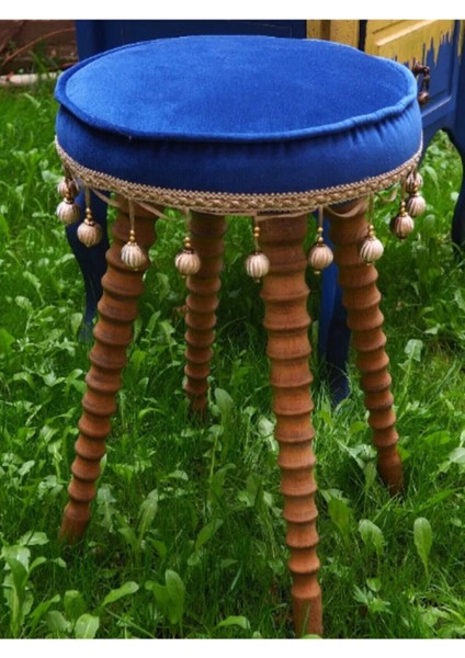 Dekoratif Mavi Kadife Kumaşlı Ahşap Ayaklı Puf Sehpa indirimleri
