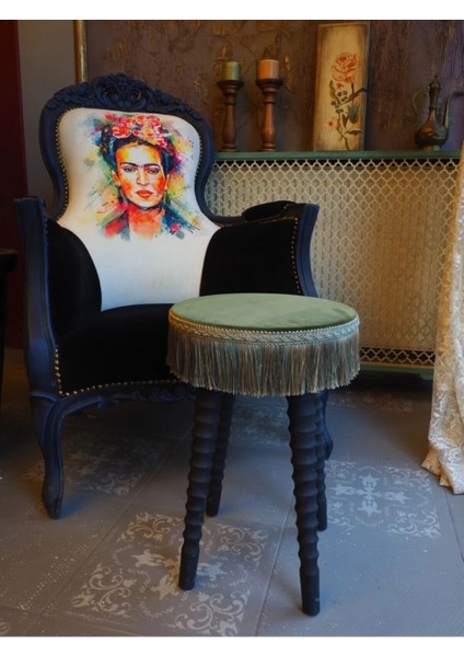 Dekoratif Haki Yeşil Kadife Kumaştan Ahşap Ayaklı Sehpa fiyatları