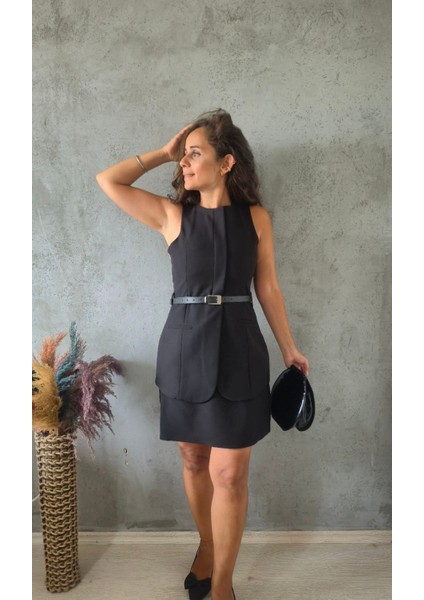 Takım Görünümlü Kemerli Elbise