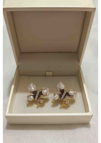 Kelebek Tasarımlı Incili ve Taşlı Zarif Küpe