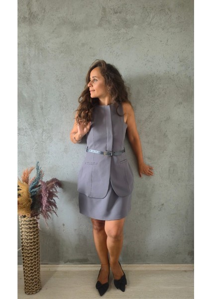 Takım Görünümlü Kemerli Elbise