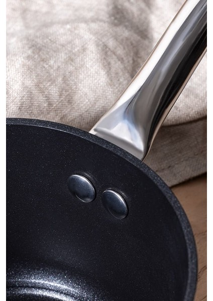Yeni Sezon Noir Titanyum Sütlük - Siyah - 12 cm - Siyah modelleri