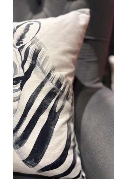 Zebra / Çift Tarafı Baskılı Evelyn Süet Kırlent Kılıfı 43 x 43 indirimleri