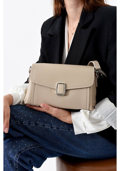 ,çok Gözlü ,kullanışlı,kilit Detaylı ,bayan Kol ve Çapraz Çantası