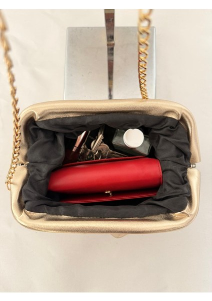 Adın Portföy & Omuz Çantası – Zincir Askılı, Şık Tasarım indirimleri