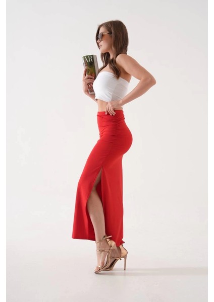 Uzun Yırtmaçlı Ince Kumaş Etek Kırmızı