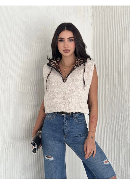 Astarlı Kapşonlu Kuzu Yelek Beyaz T1243