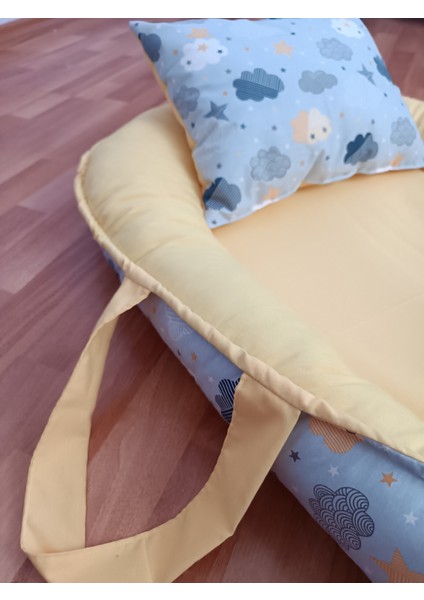 Düz Sarı Mavi Bulutlu Bebek Yatağı fiyatları