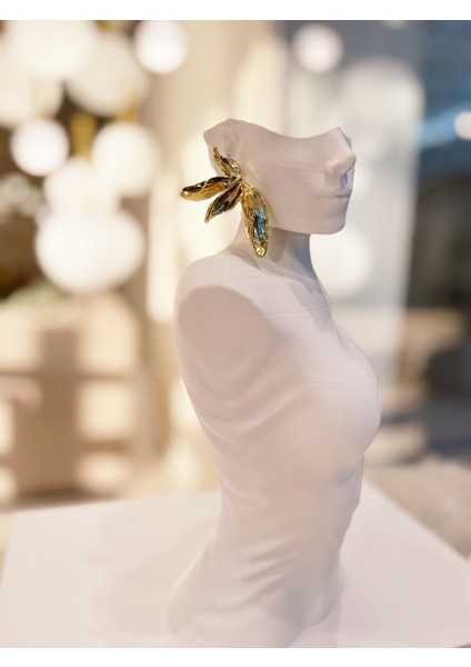 3D Yabani Çiçek Model 14K Altın Renginde Model Küpe 1 Çift