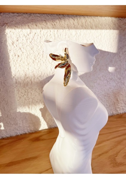 3D Yabani Çiçek Model 14K Altın Renginde Model Küpe 1 Çift fiyatları
