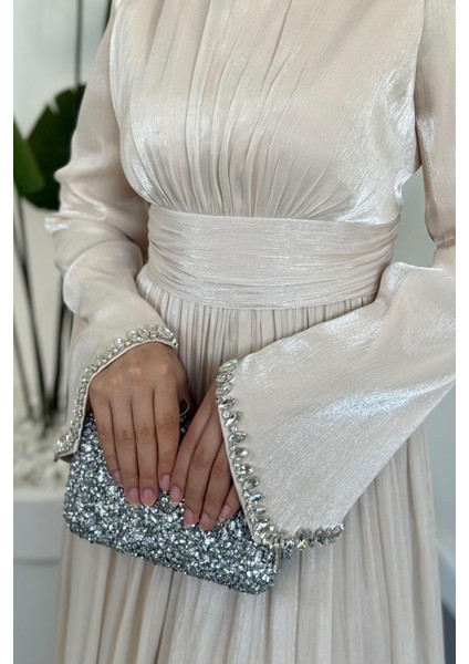 Saoris Boynu Kolu Taşlı Jan Jan Abiye Krem indirimleri