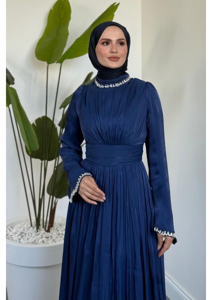 Saoris Boynu Kolu Taşlı Jan Jan Abiye Lacivert modelleri