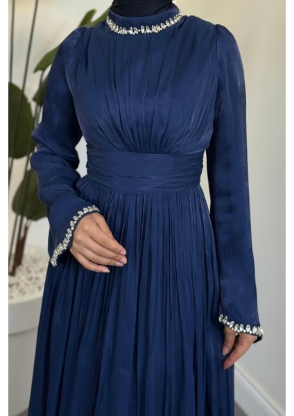 Saoris Boynu Kolu Taşlı Jan Jan Abiye Lacivert fırsatları