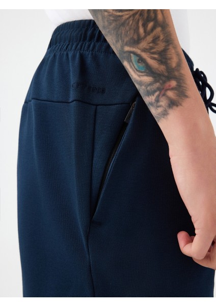 Regular Fit Erkek Şort fırsatları