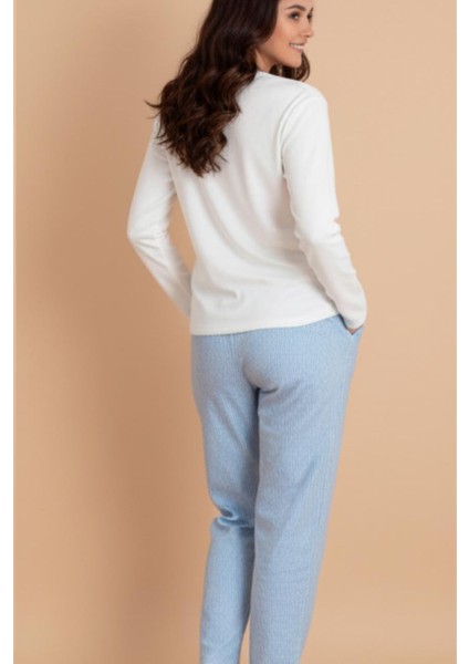 Kadın Pijama Takımı – Uzun Kollu Beyaz Üst ve Mavi Pantolon | Rahat ve Şık Ev Giyim fiyatları