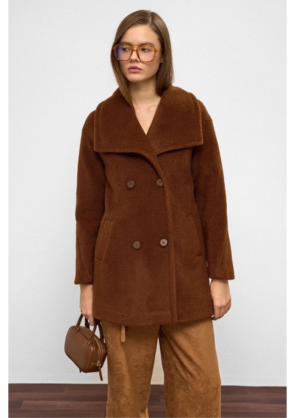 Mendil Yaka Kruvaze Geniş Kesim Kaban Kahve 3129