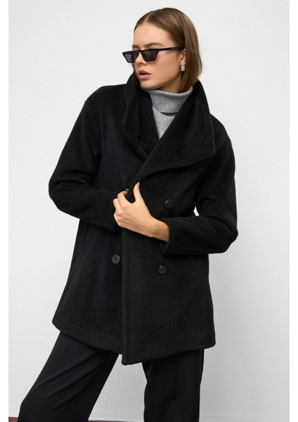 Mendil Yaka Kruvaze Geniş Kesim Kaban Siyah 3129 fırsatları