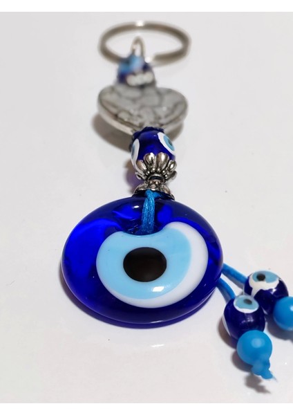 Gümüş Renkli Metal Kalp ve Mavi Cam Nazar Boncuklu Anahtarlık