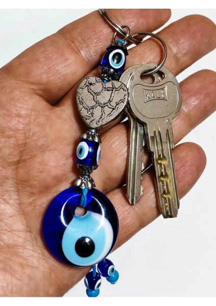 Gümüş Renkli Metal Kalp ve Mavi Cam Nazar Boncuklu Anahtarlık