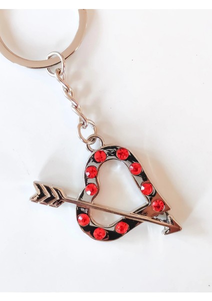 Kırmızı Taşlı Ok ve Kalp Şeklinde Metal Anahtarlık fiyatları