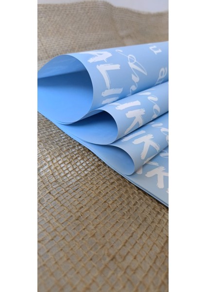 Her Dilde Aşk – Seni Seviyorum Yazılı Çiçek Ambalaj Kağıdı (5’li Paket)