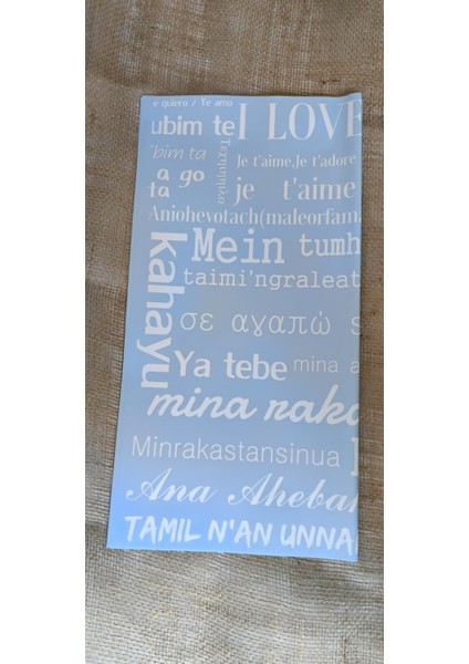 Her Dilde Aşk – Seni Seviyorum Yazılı Çiçek Ambalaj Kağıdı (5’li Paket)