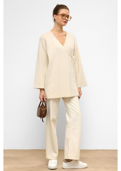 Bağcık Kapamalı Soft Triko Hırka Ekru 8269 indirimleri