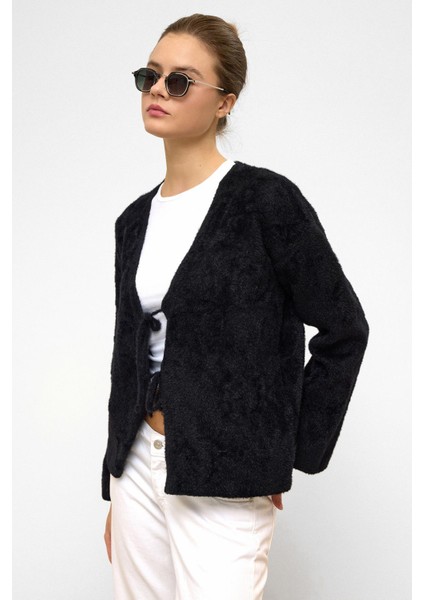 Önden Bağlamalı Soft Triko Hırka Siyah 8267 fırsatları