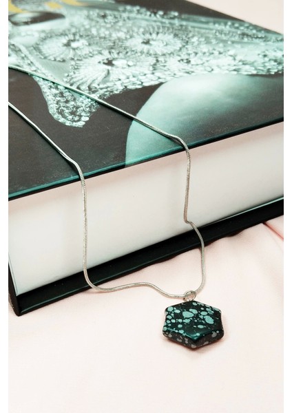 Obsidyen Doğal Taşı Zincirli El Yapımı Kolye Uç: 2 cm Zincir: 20 cm Kutulu