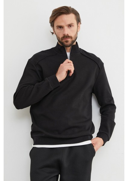 Dik Yaka Yarım Fermuarlı Sweatshirt fırsatları